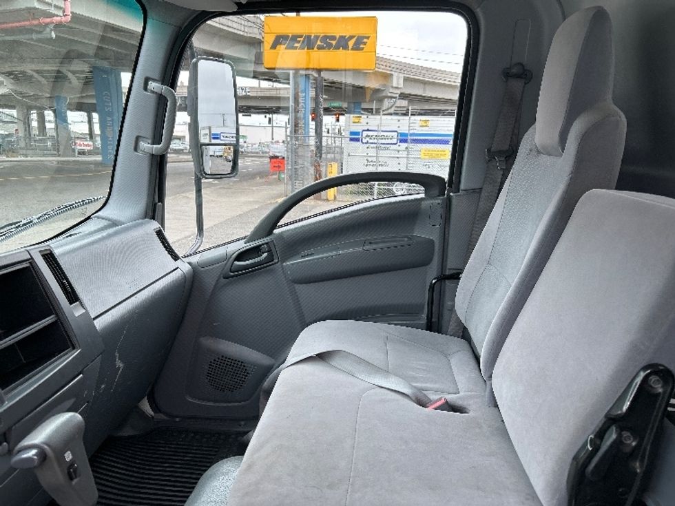 Refrigerated Truck-Light and Medium Duty Trucks-Isuzu-2020-NRR-Seattle-WA-134,402\n\t\tmiles-$ 53,000 - Image 19