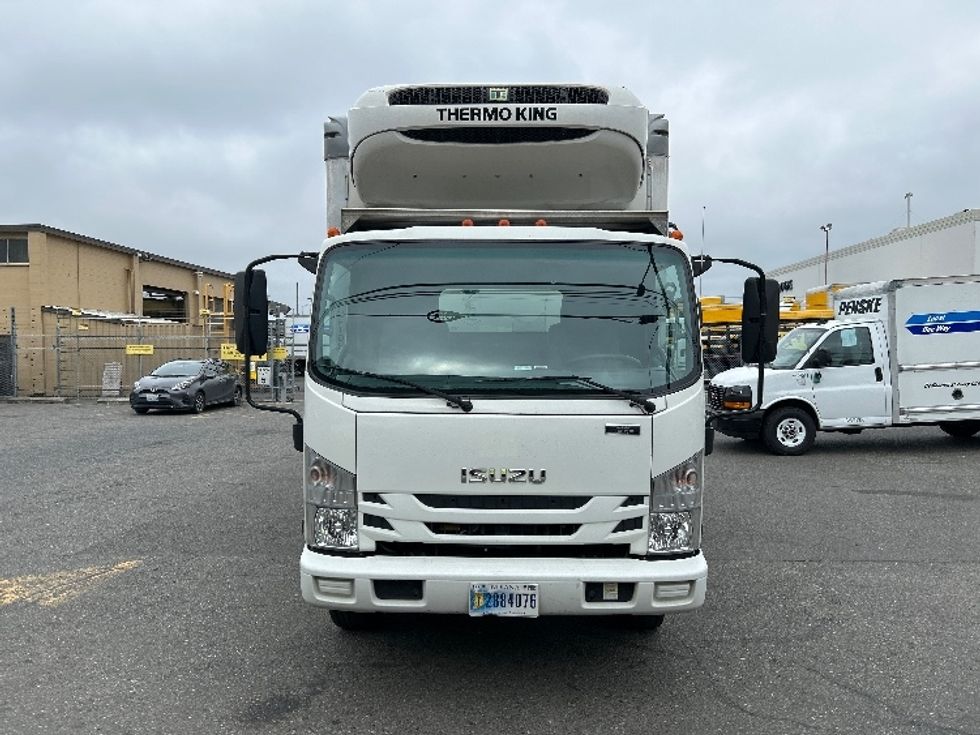 Refrigerated Truck-Light and Medium Duty Trucks-Isuzu-2020-NRR-Seattle-WA-134,402\n\t\tmiles-$ 53,000 - Image 2
