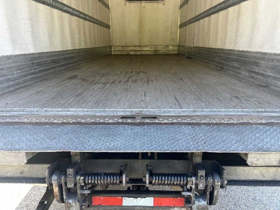 Refrigerated Truck-Light and Medium Duty Trucks-Isuzu-2020-NRR-Springfield-MA-135,062\n\t\tmiles-$ 52,000 - Image 10