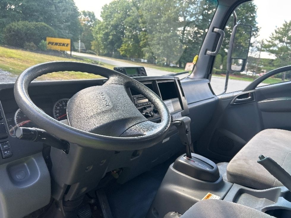 Refrigerated Truck-Light and Medium Duty Trucks-Isuzu-2020-NRR-Springfield-MA-135,062\n\t\tmiles-$ 52,000 - Image 17