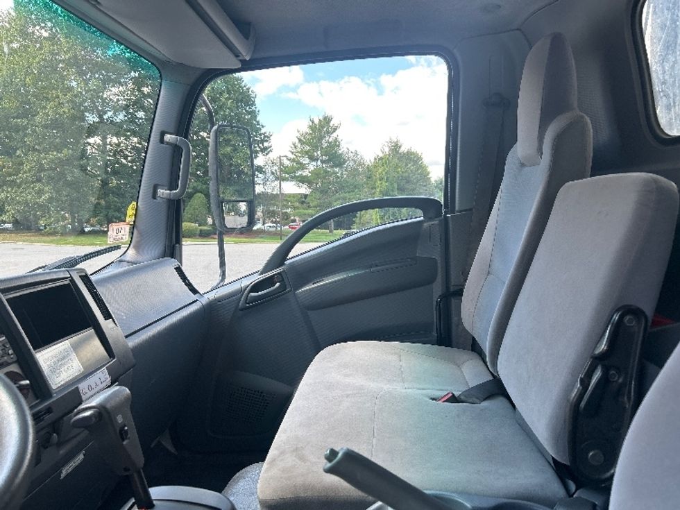Refrigerated Truck-Light and Medium Duty Trucks-Isuzu-2020-NRR-Springfield-MA-135,062\n\t\tmiles-$ 52,000 - Image 19