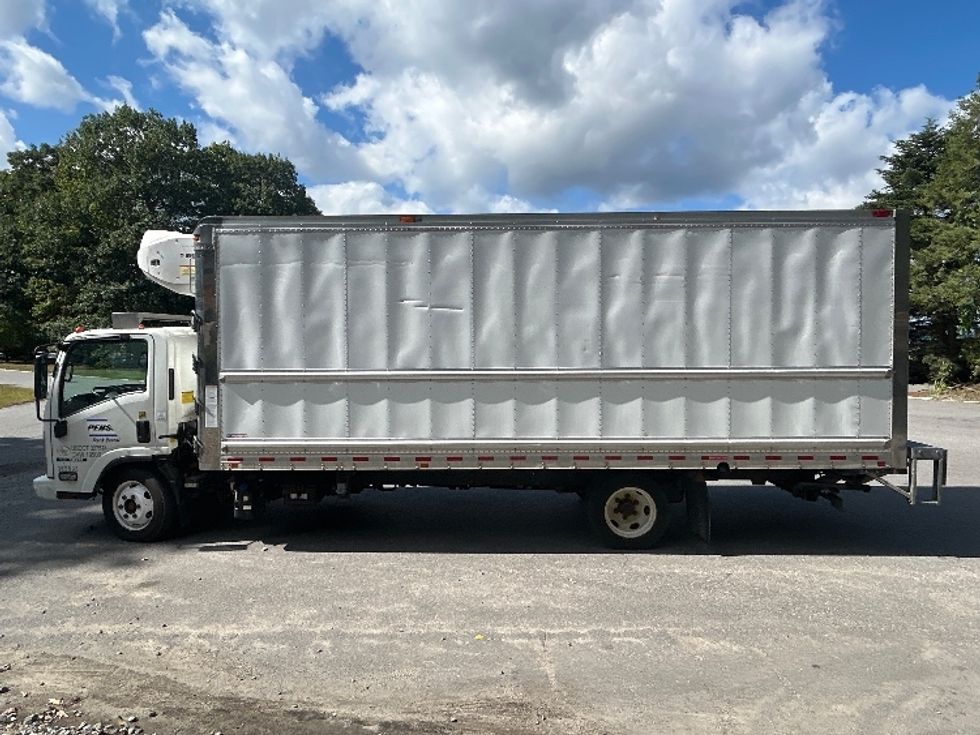 Refrigerated Truck-Light and Medium Duty Trucks-Isuzu-2020-NRR-Springfield-MA-135,062\n\t\tmiles-$ 52,000 - Image 4