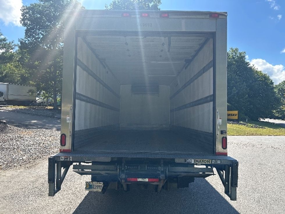 Refrigerated Truck-Light and Medium Duty Trucks-Isuzu-2020-NRR-Springfield-MA-135,062\n\t\tmiles-$ 52,000 - Image 8