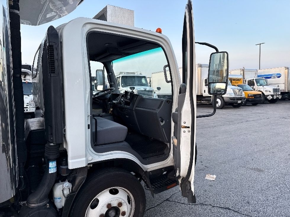 Refrigerated Truck-Light and Medium Duty Trucks-Isuzu-2020-NRR-Sturtevant-WI-150,474\n\t\tmiles-$ 47,250 - Image 19