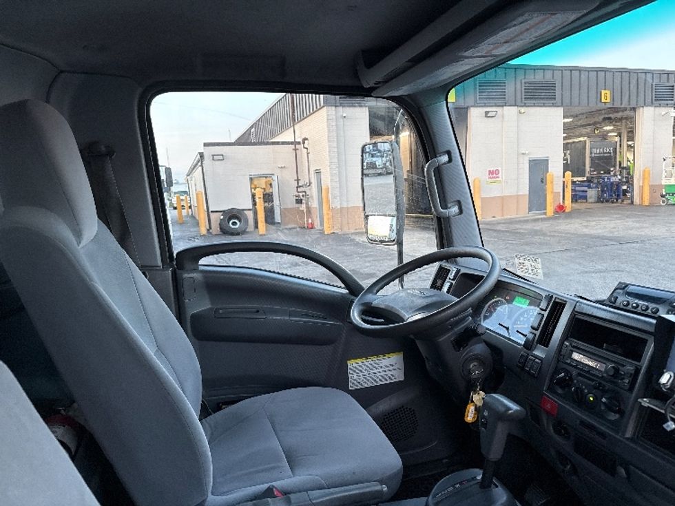 Refrigerated Truck-Light and Medium Duty Trucks-Isuzu-2020-NRR-Sturtevant-WI-150,474\n\t\tmiles-$ 47,250 - Image 21