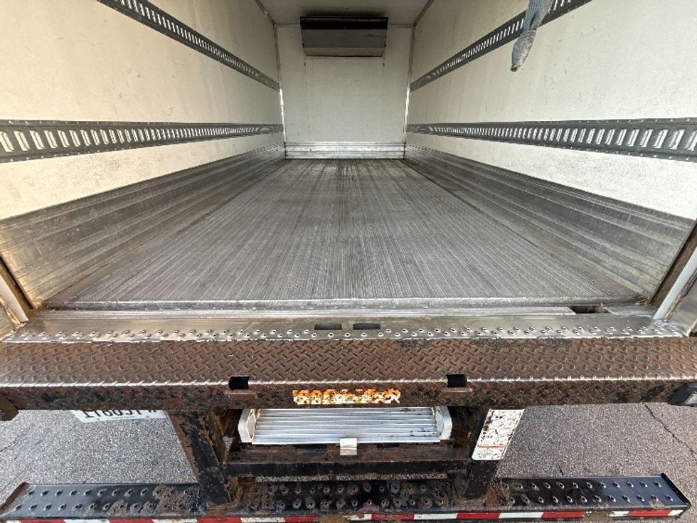 Refrigerated Truck-Light and Medium Duty Trucks-Isuzu-2020-NRR-Sturtevant-WI-83,907\n\t\tmiles-$ 56,500 - Image 10