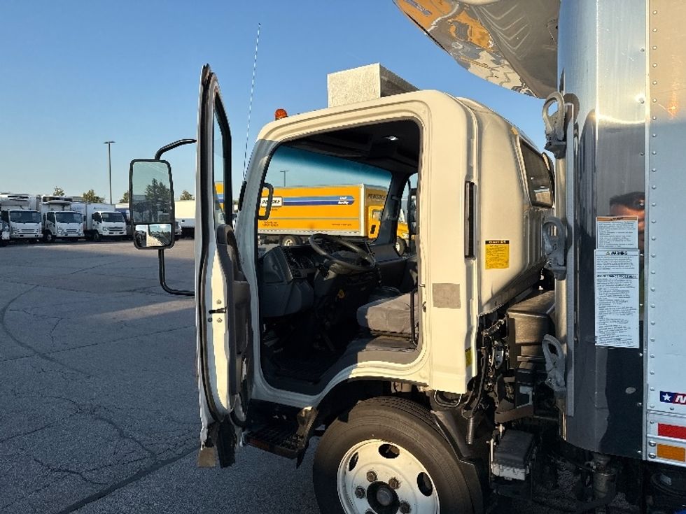 Refrigerated Truck-Light and Medium Duty Trucks-Isuzu-2020-NRR-Sturtevant-WI-83,907\n\t\tmiles-$ 56,500 - Image 15