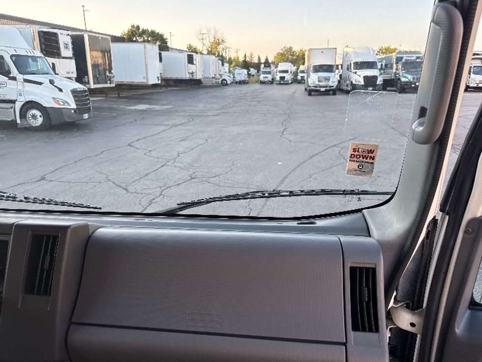 Refrigerated Truck-Light and Medium Duty Trucks-Isuzu-2020-NRR-Sturtevant-WI-83,907\n\t\tmiles-$ 56,500 - Image 20