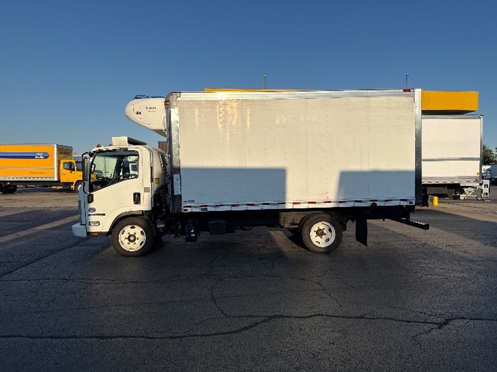 Refrigerated Truck-Light and Medium Duty Trucks-Isuzu-2020-NRR-Sturtevant-WI-83,907\n\t\tmiles-$ 56,500 - Image 4
