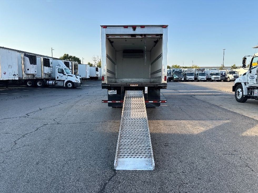 Refrigerated Truck-Light and Medium Duty Trucks-Isuzu-2020-NRR-Sturtevant-WI-83,907\n\t\tmiles-$ 56,500 - Image 9