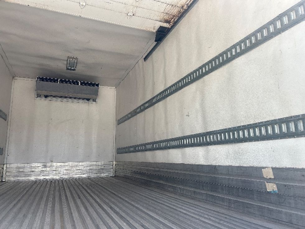 Refrigerated Truck-Light and Medium Duty Trucks-Isuzu-2020-NRR-Tallahassee-FL-165,488\n\t\tmiles-$ 46,250 - Image 12