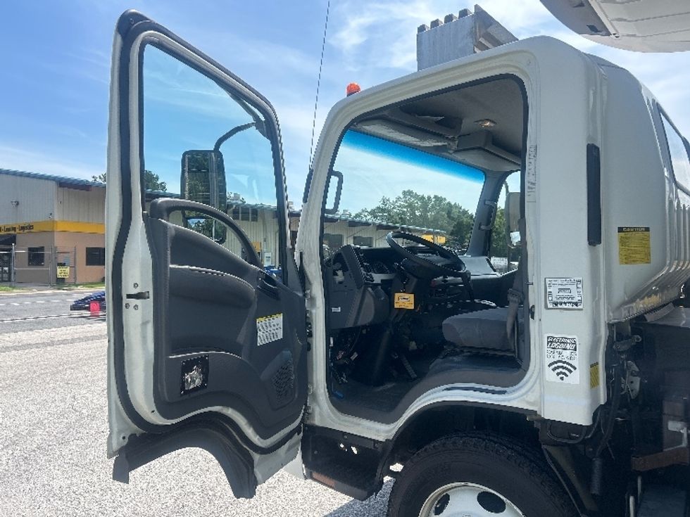 Refrigerated Truck-Light and Medium Duty Trucks-Isuzu-2020-NRR-Tallahassee-FL-165,488\n\t\tmiles-$ 46,250 - Image 16