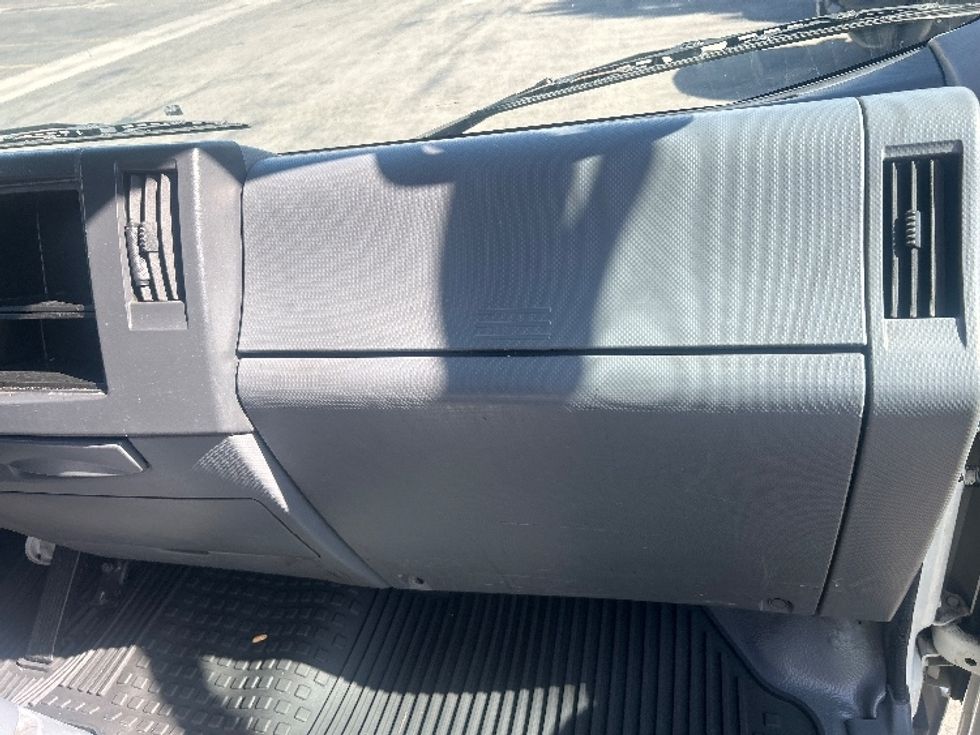 Refrigerated Truck-Light and Medium Duty Trucks-Isuzu-2020-NRR-Torrance-CA-108,793\n\t\tmiles-$ 54,250 - Image 21