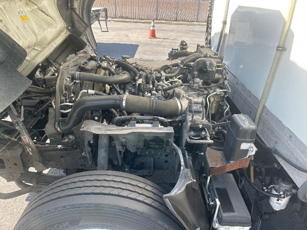 Refrigerated Truck-Light and Medium Duty Trucks-Isuzu-2020-NRR-Torrance-CA-108,793\n\t\tmiles-$ 54,250 - Image 24