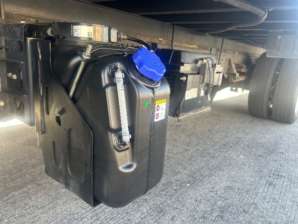 Refrigerated Truck-Light and Medium Duty Trucks-Isuzu-2020-NRR-Torrance-CA-108,793\n\t\tmiles-$ 54,250 - Image 5
