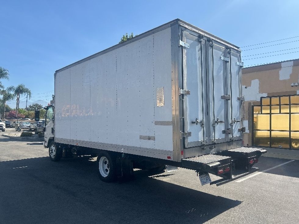 Refrigerated Truck-Light and Medium Duty Trucks-Isuzu-2020-NRR-Torrance-CA-108,793\n\t\tmiles-$ 54,250 - Image 6