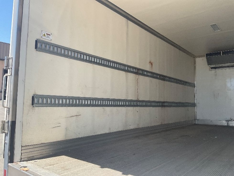 Refrigerated Truck-Light and Medium Duty Trucks-Isuzu-2020-NRR-Torrance-CA-110,114\n\t\tmiles-$ 48,750 - Image 11