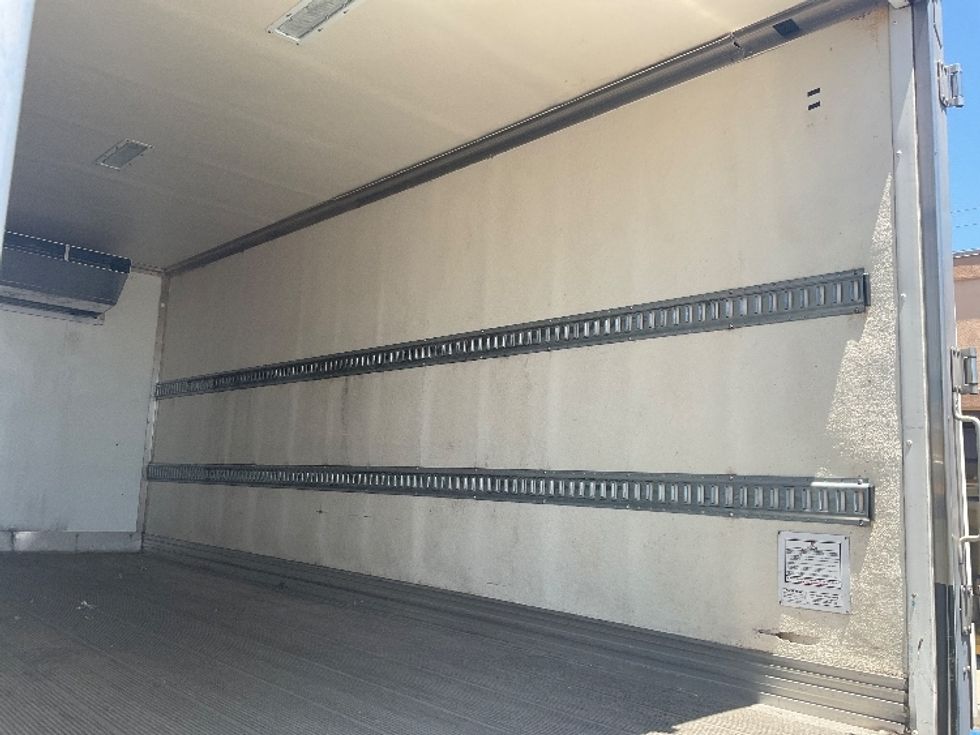 Refrigerated Truck-Light and Medium Duty Trucks-Isuzu-2020-NRR-Torrance-CA-110,114\n\t\tmiles-$ 48,750 - Image 12