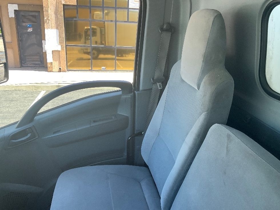 Refrigerated Truck-Light and Medium Duty Trucks-Isuzu-2020-NRR-Torrance-CA-110,114\n\t\tmiles-$ 48,750 - Image 19