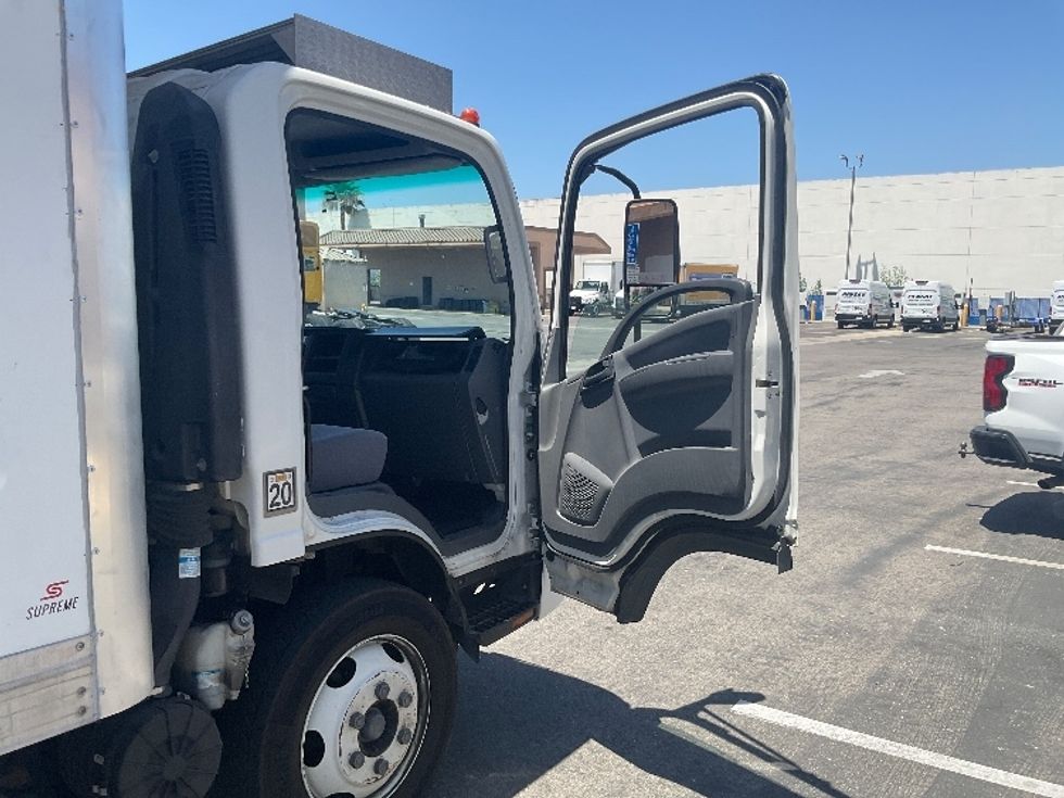 Refrigerated Truck-Light and Medium Duty Trucks-Isuzu-2020-NRR-Torrance-CA-110,114\n\t\tmiles-$ 48,750 - Image 20