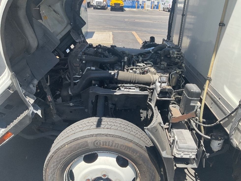 Refrigerated Truck-Light and Medium Duty Trucks-Isuzu-2020-NRR-Torrance-CA-110,114\n\t\tmiles-$ 48,750 - Image 24