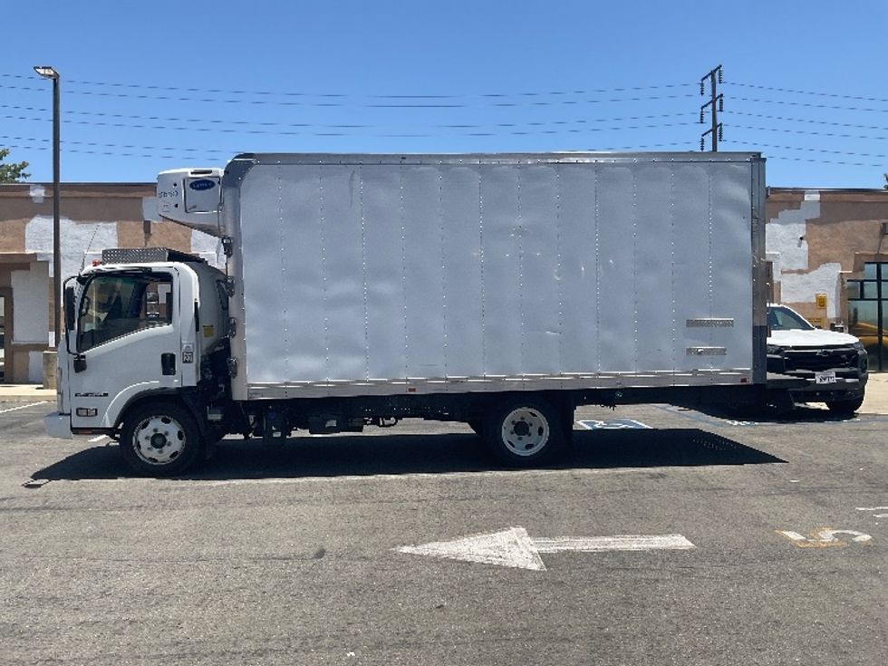 Refrigerated Truck-Light and Medium Duty Trucks-Isuzu-2020-NRR-Torrance-CA-110,114\n\t\tmiles-$ 48,750 - Image 4