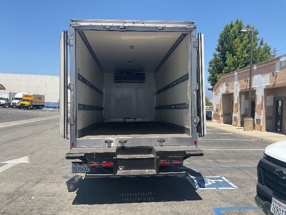 Refrigerated Truck-Light and Medium Duty Trucks-Isuzu-2020-NRR-Torrance-CA-110,114\n\t\tmiles-$ 48,750 - Image 8