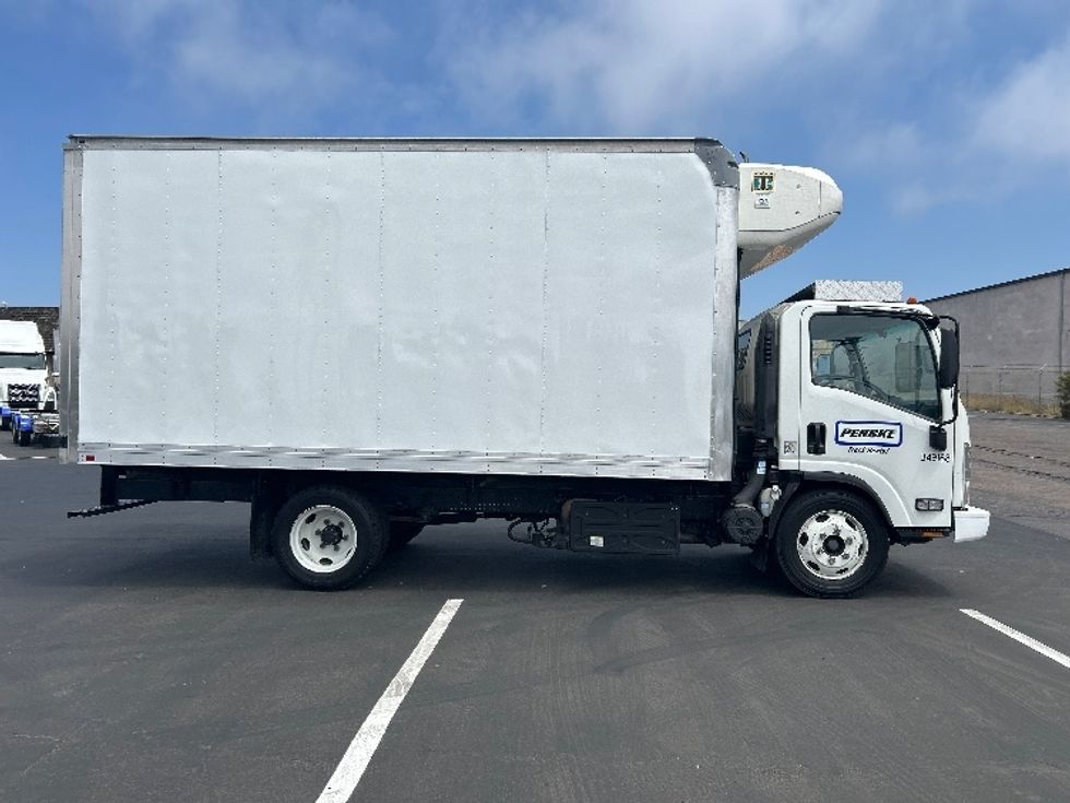Refrigerated Truck-Light and Medium Duty Trucks-Isuzu-2020-NRR-Torrance-CA-151,963\n\t\tmiles-$ 48,250 - Image 14
