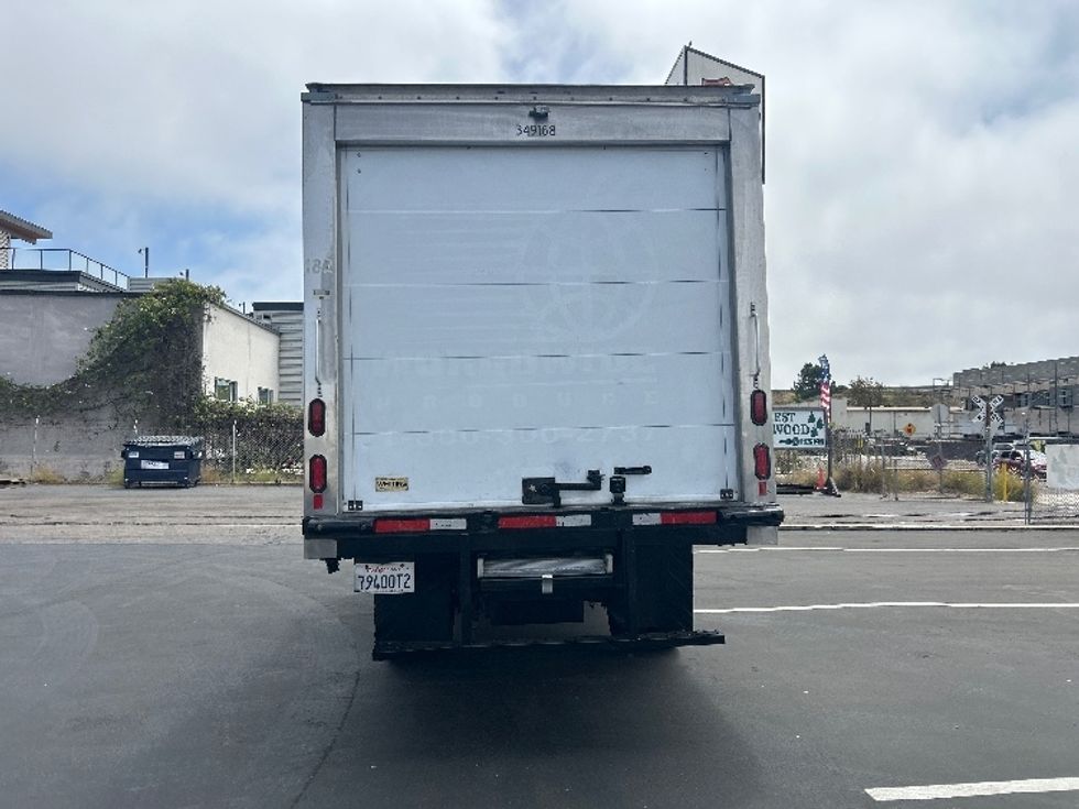 Refrigerated Truck-Light and Medium Duty Trucks-Isuzu-2020-NRR-Torrance-CA-151,963\n\t\tmiles-$ 48,250 - Image 7