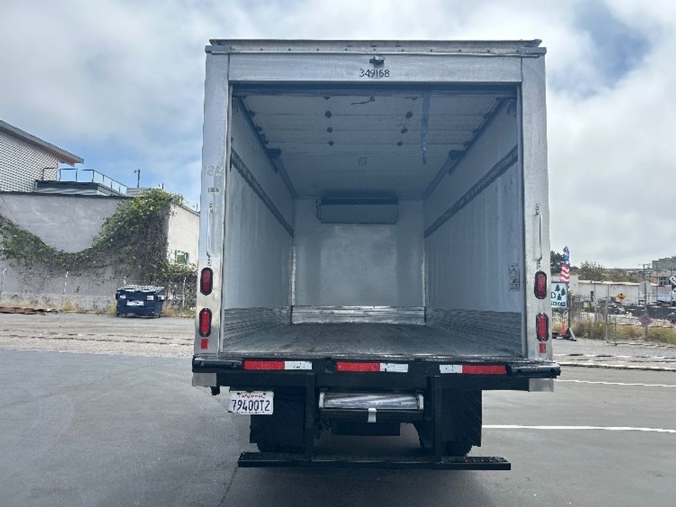 Refrigerated Truck-Light and Medium Duty Trucks-Isuzu-2020-NRR-Torrance-CA-151,963\n\t\tmiles-$ 48,250 - Image 8