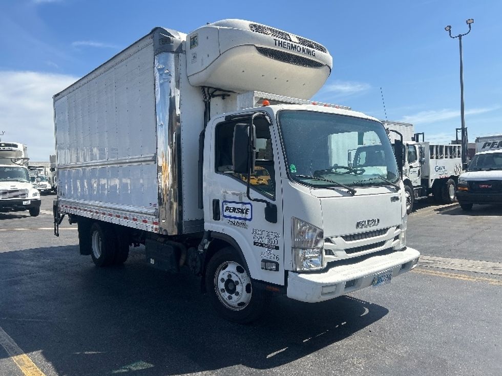 Refrigerated Truck-Light and Medium Duty Trucks-Isuzu-2020-NRR-Torrance-CA-197,178\n\t\tmiles-$ 40,750 - Image 1