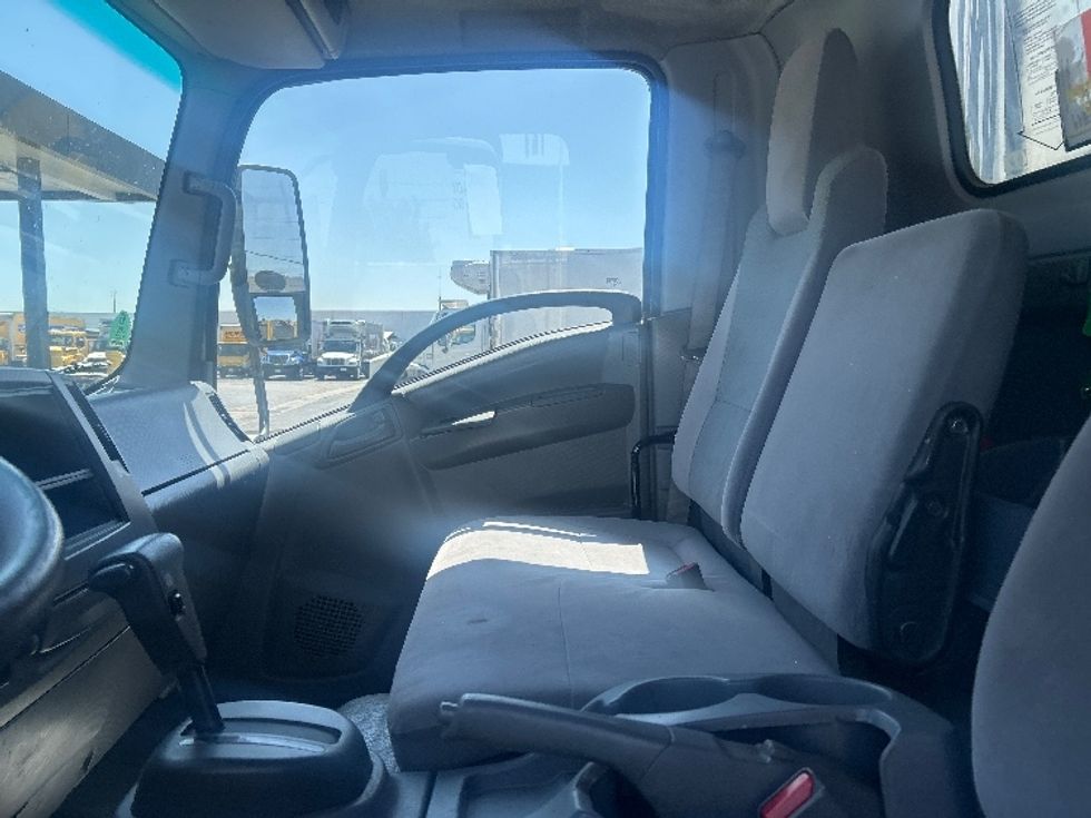 Refrigerated Truck-Light and Medium Duty Trucks-Isuzu-2020-NRR-Torrance-CA-197,178\n\t\tmiles-$ 40,750 - Image 18