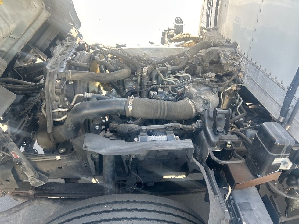 Refrigerated Truck-Light and Medium Duty Trucks-Isuzu-2020-NRR-Torrance-CA-197,178\n\t\tmiles-$ 40,750 - Image 23