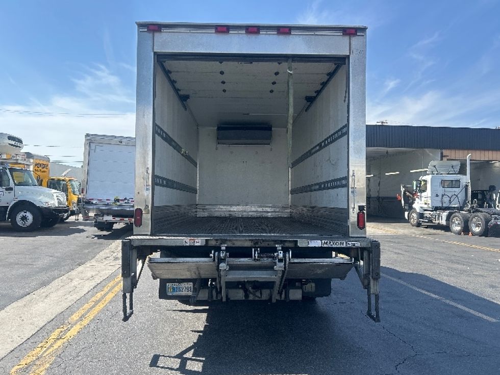 Refrigerated Truck-Light and Medium Duty Trucks-Isuzu-2020-NRR-Torrance-CA-197,178\n\t\tmiles-$ 40,750 - Image 8