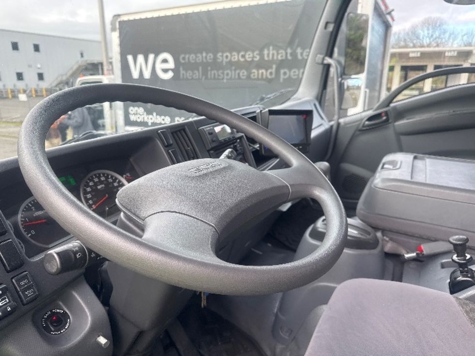 Refrigerated Truck-Light and Medium Duty Trucks-Isuzu-2021-FTR-Tukwila-WA-27,077\n\t\tmiles-$ 73,000 - Image 18