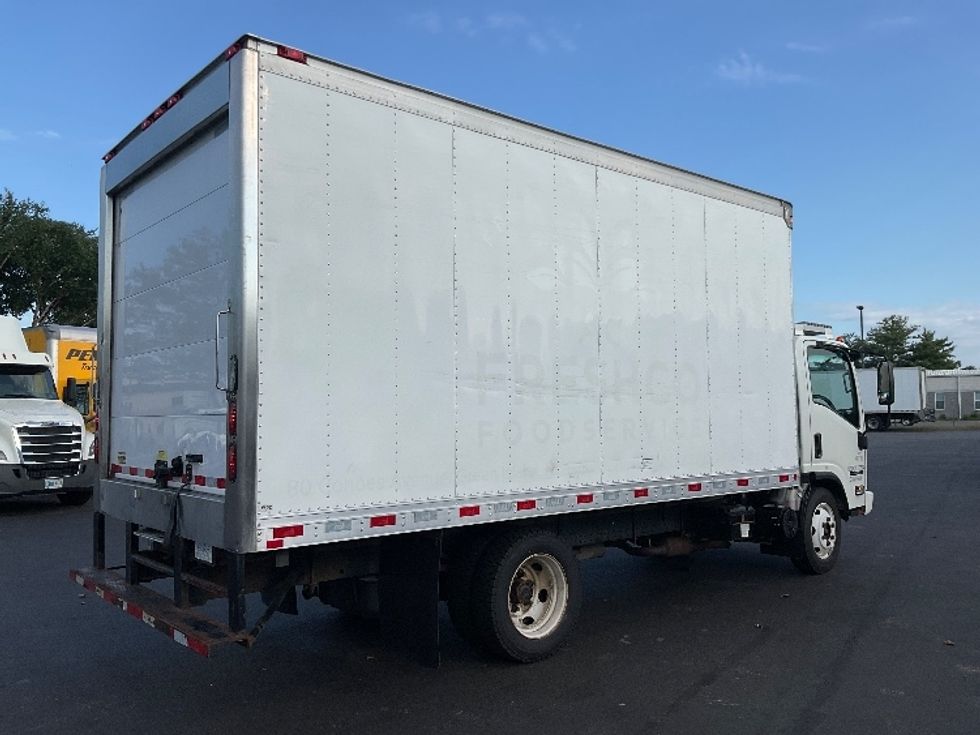 2021 Isuzu NPR photo 9