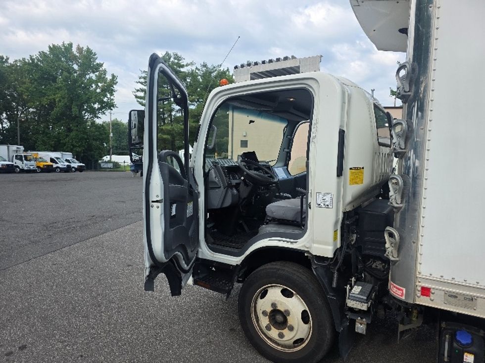 Refrigerated Truck-Light and Medium Duty Trucks-Isuzu-2021-NPRXD-Dayton-NJ-111,374\n\t\tmiles-$ 54,000 - Image 16