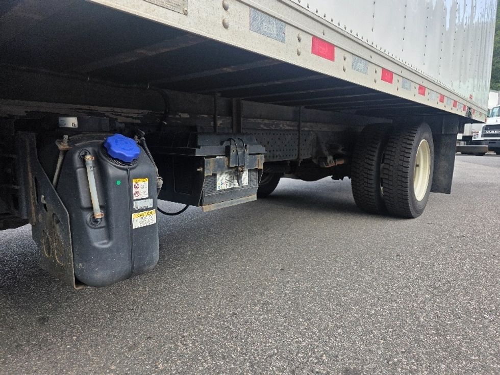 Refrigerated Truck-Light and Medium Duty Trucks-Isuzu-2021-NPRXD-Dayton-NJ-111,374\n\t\tmiles-$ 54,000 - Image 5
