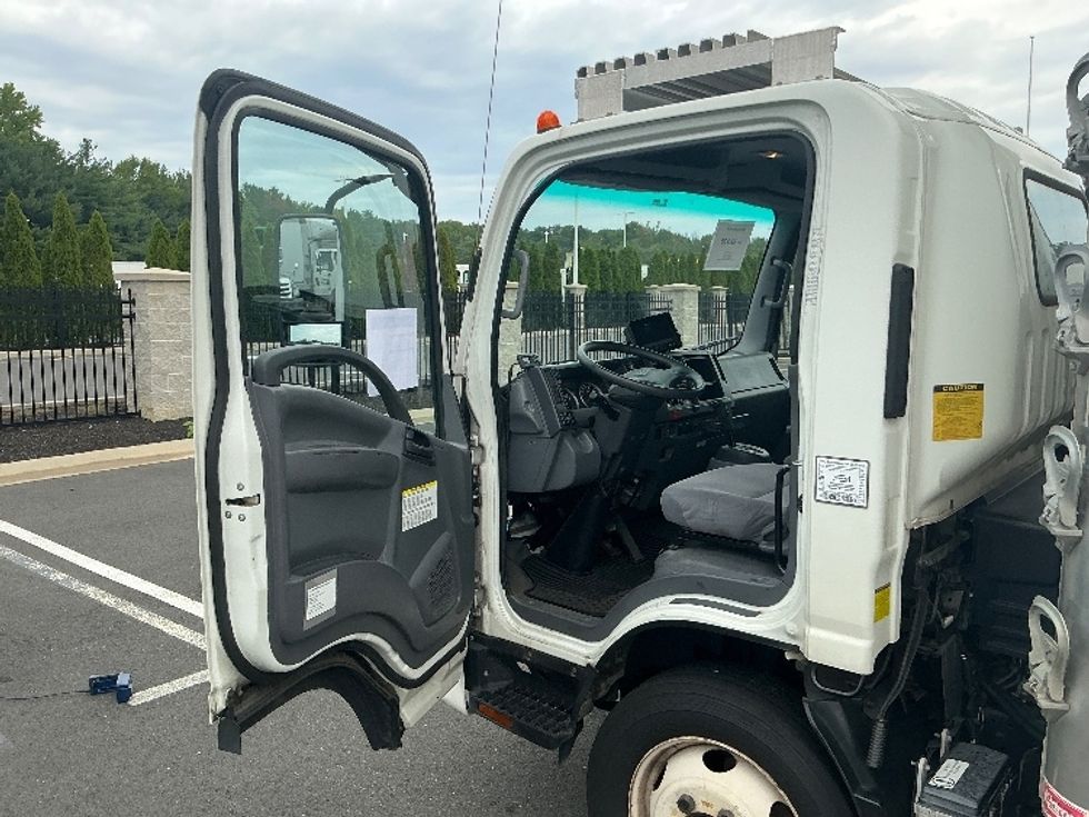 Refrigerated Truck-Light and Medium Duty Trucks-Isuzu-2021-NPRXD-Dayton-NJ-112,903\n\t\tmiles-$ 54,250 - Image 16