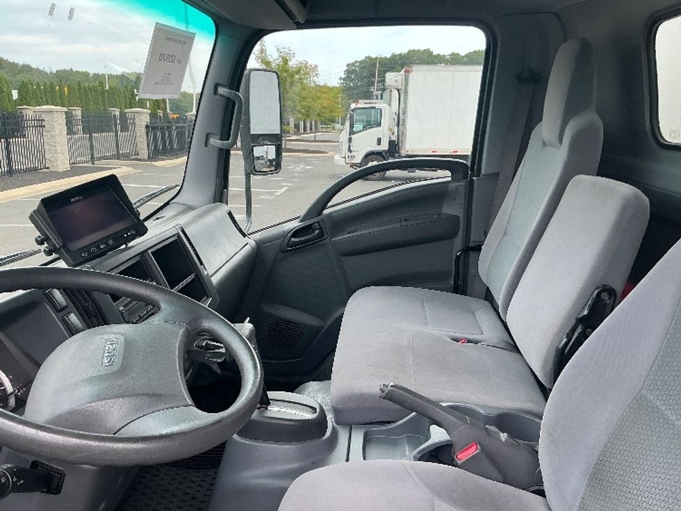Refrigerated Truck-Light and Medium Duty Trucks-Isuzu-2021-NPRXD-Dayton-NJ-112,903\n\t\tmiles-$ 54,250 - Image 19