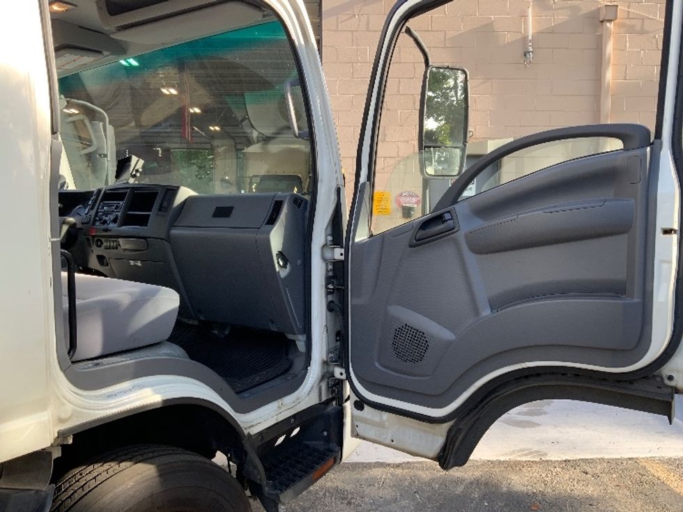 Refrigerated Truck-Light and Medium Duty Trucks-Isuzu-2021-NPRXD-Dayton-NJ-116,219\n\t\tmiles-$ 53,500 - Image 20