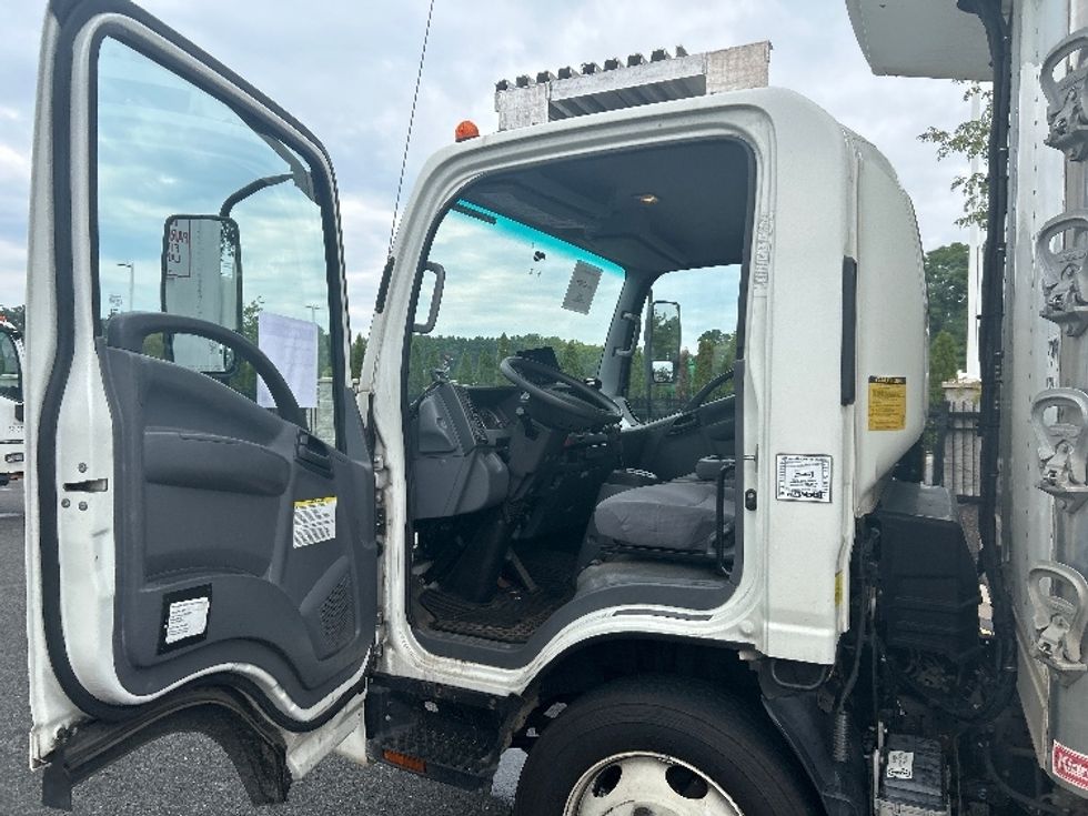 Refrigerated Truck-Light and Medium Duty Trucks-Isuzu-2021-NPRXD-Dayton-NJ-117,353\n\t\tmiles-$ 53,750 - Image 15