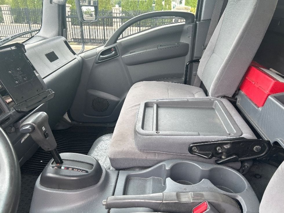 Refrigerated Truck-Light and Medium Duty Trucks-Isuzu-2021-NPRXD-Dayton-NJ-117,353\n\t\tmiles-$ 53,750 - Image 18