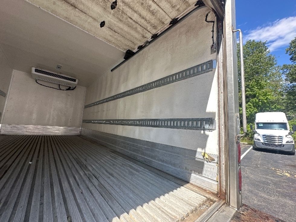 Refrigerated Truck-Light and Medium Duty Trucks-Isuzu-2021-NPRXD-Dayton-NJ-132,459\n\t\tmiles-$ 50,250 - Image 12