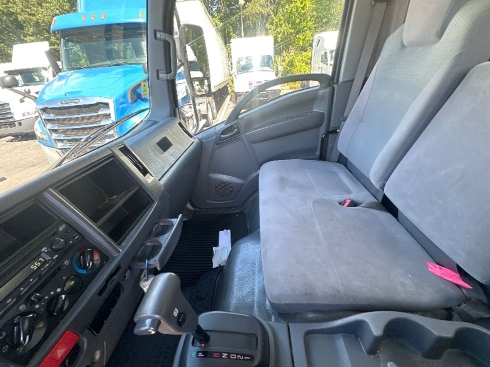 Refrigerated Truck-Light and Medium Duty Trucks-Isuzu-2021-NPRXD-Dayton-NJ-132,459\n\t\tmiles-$ 50,250 - Image 19