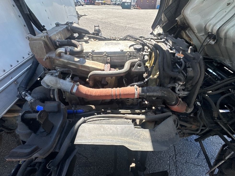 Refrigerated Truck-Light and Medium Duty Trucks-Isuzu-2021-NPRXD-Dayton-NJ-132,459\n\t\tmiles-$ 50,250 - Image 23