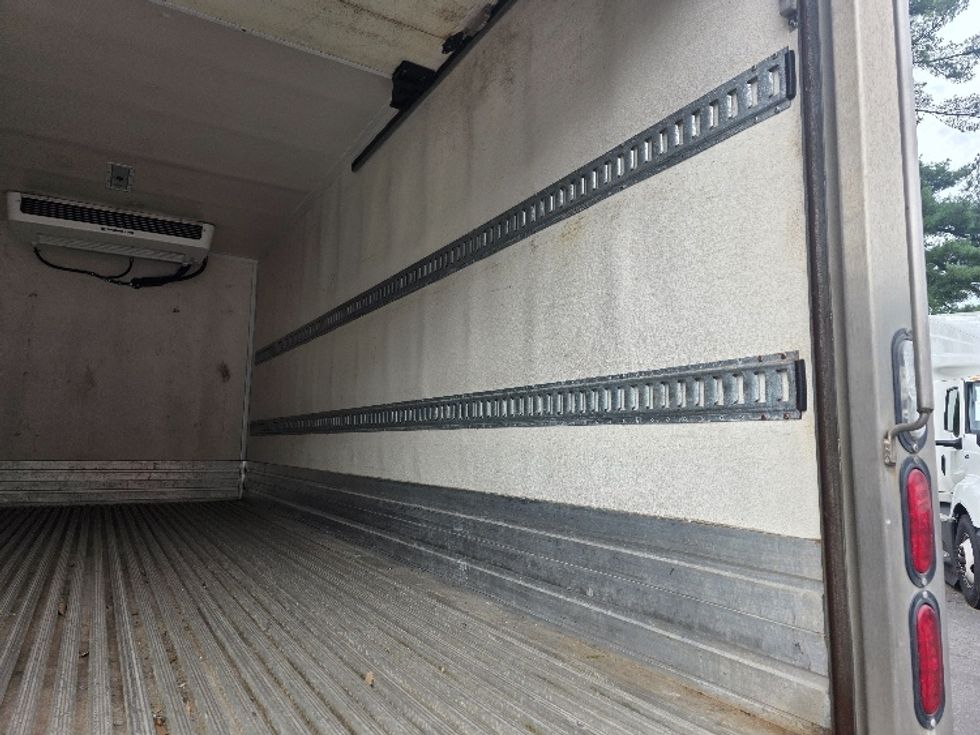 Refrigerated Truck-Light and Medium Duty Trucks-Isuzu-2021-NPRXD-Dayton-NJ-140,946\n\t\tmiles-$ 45,750 - Image 12