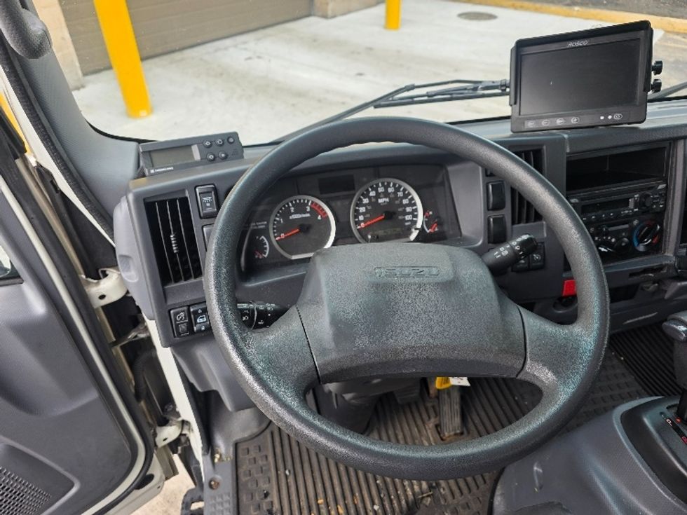 Refrigerated Truck-Light and Medium Duty Trucks-Isuzu-2021-NPRXD-Dayton-NJ-140,946\n\t\tmiles-$ 45,750 - Image 17
