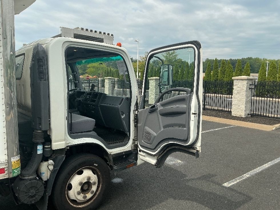 Refrigerated Truck-Light and Medium Duty Trucks-Isuzu-2021-NPRXD-Dayton-NJ-142,675\n\t\tmiles-$ 48,250 - Image 20