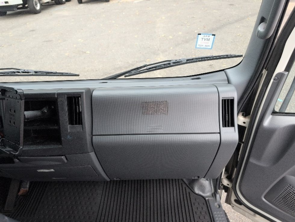 Refrigerated Truck-Light and Medium Duty Trucks-Isuzu-2021-NPRXD-Edison-NJ-110,978\n\t\tmiles-$ 51,500 - Image 21